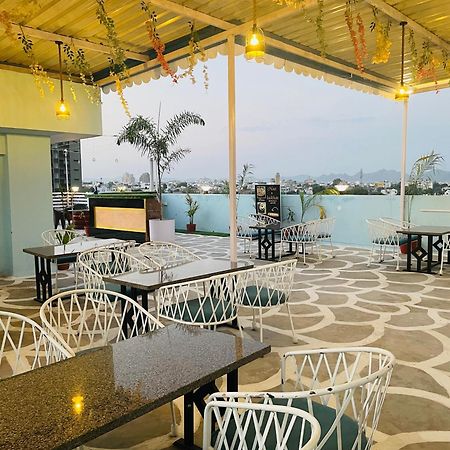 Hotel Laakhan By Ghumo Udaipur Exteriör bild