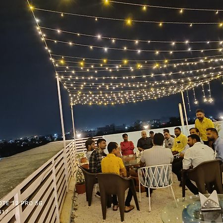 Hotel Laakhan By Ghumo Udaipur Exteriör bild