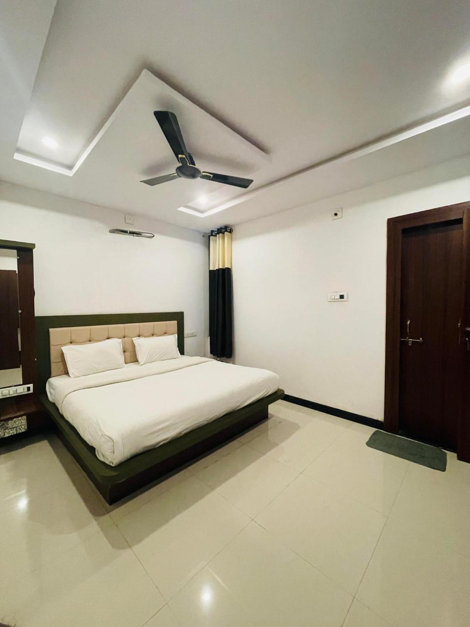 Hotel Laakhan By Ghumo Udaipur Exteriör bild